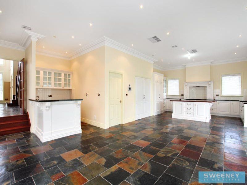 12 Kunuka Circuit, Caroline Springs - Thumbnail 4