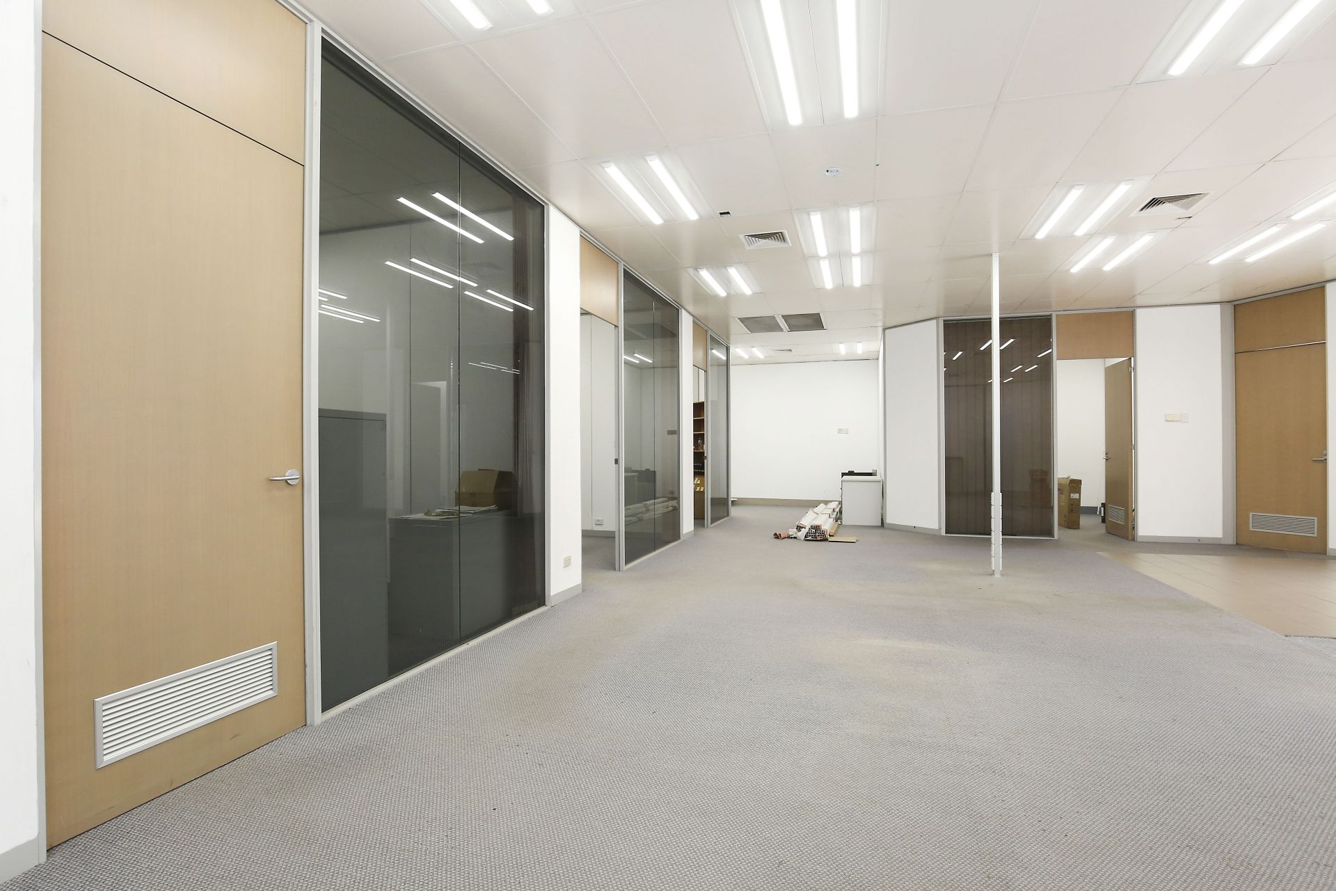 AFFORDABLE SECURE OFFICE SPACE