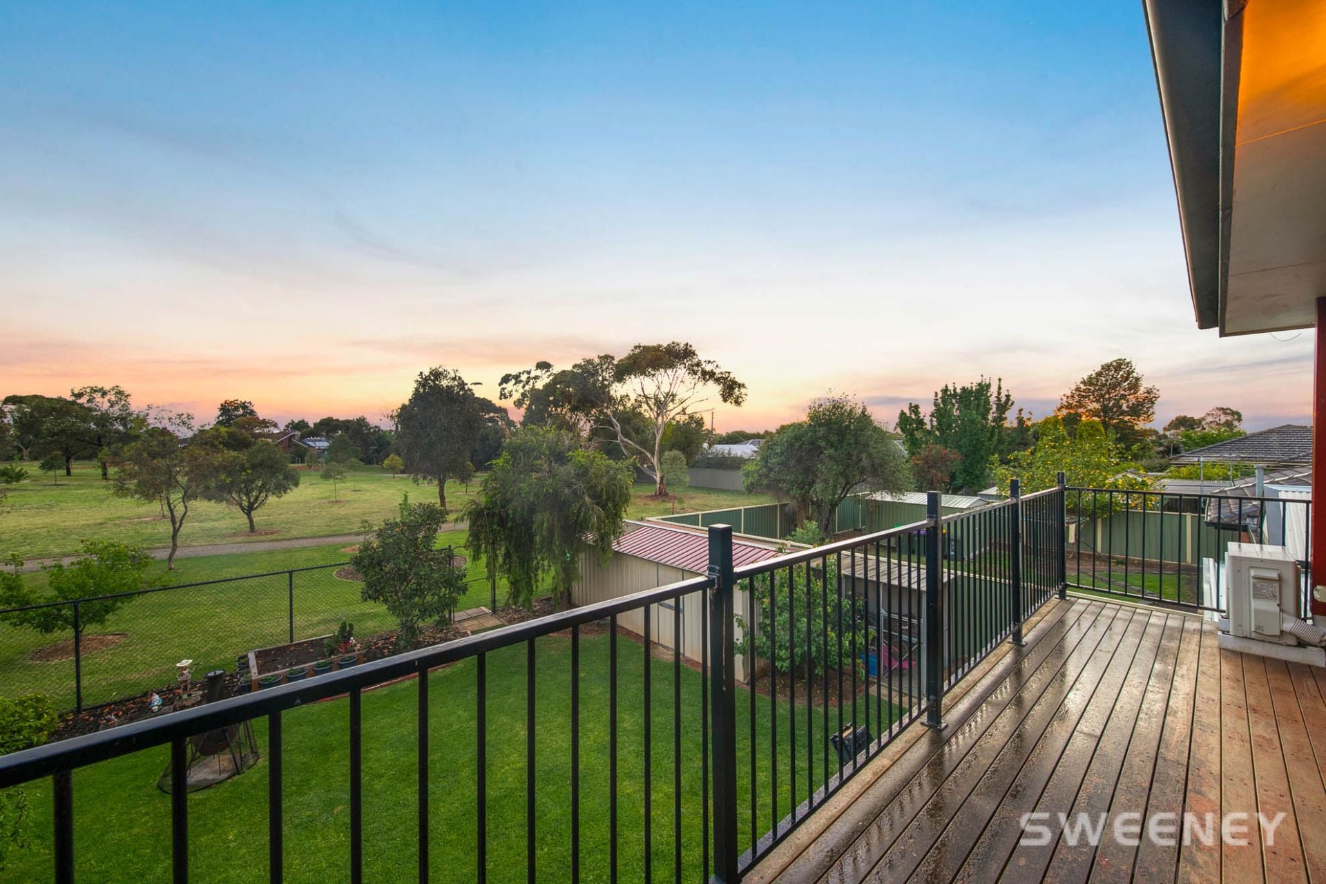 10 Featherby Way, Altona Meadows - Thumbnail 2