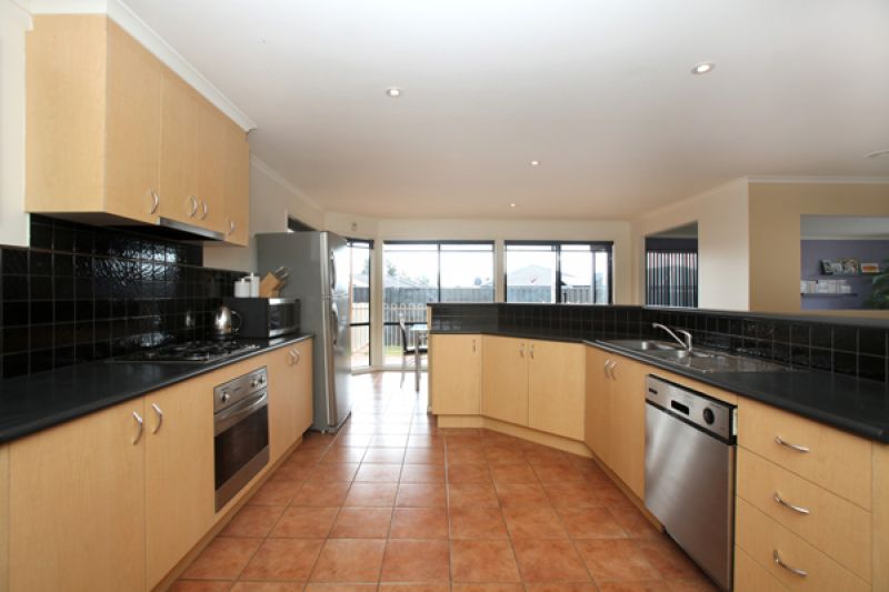 22 Aviemore way, Point Cook - Thumbnail 4