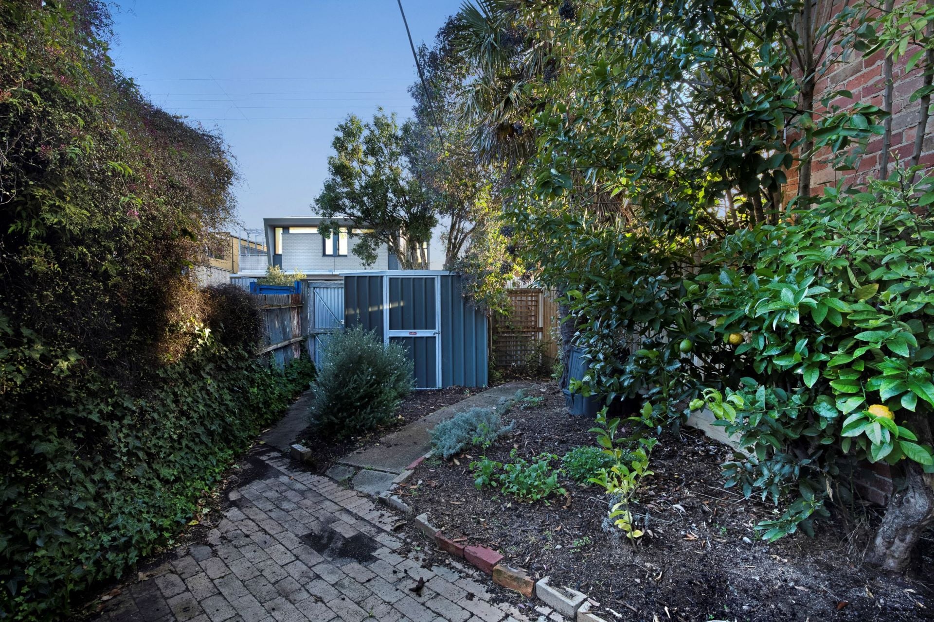 Victorian Terrace Is Located In The Heart Of Brunswick!