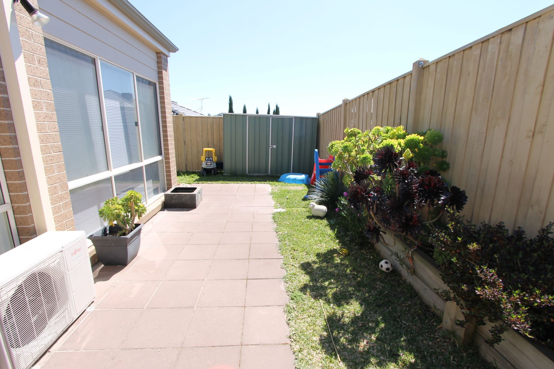 LOW MAINTENANCE HOME!