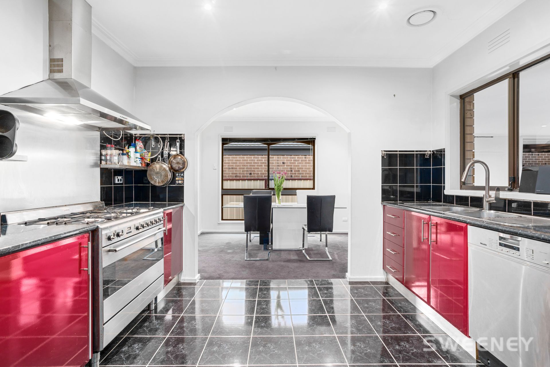 72 First Avenue, Altona North - Thumbnail 3