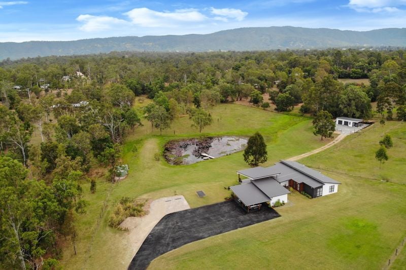 Real Estate For Sale 27 Randall Lane Samford Valley , QLD