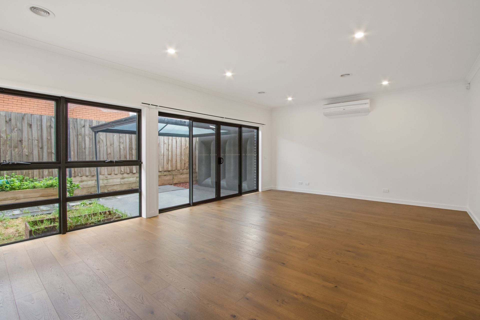 STYLISH DESIGN AND CONVENIENT LIFESTYLE