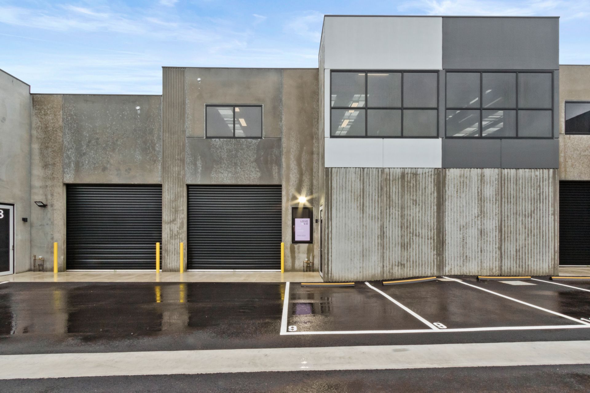Excellent Warehouse/Perfect Location