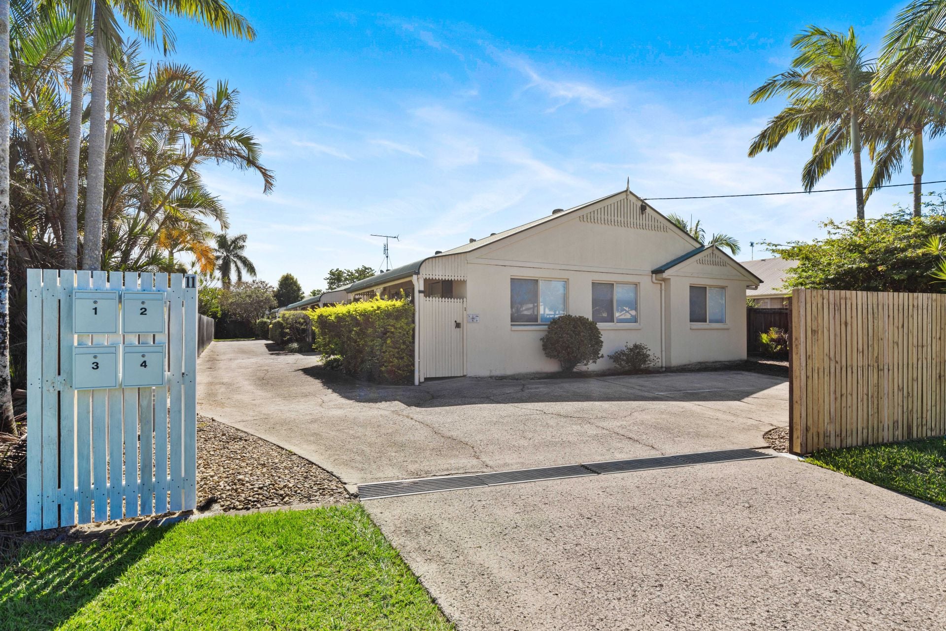 2/11 Karome Street Pacific Paradise QLD, Pacific Paradise - Thumbnail 2