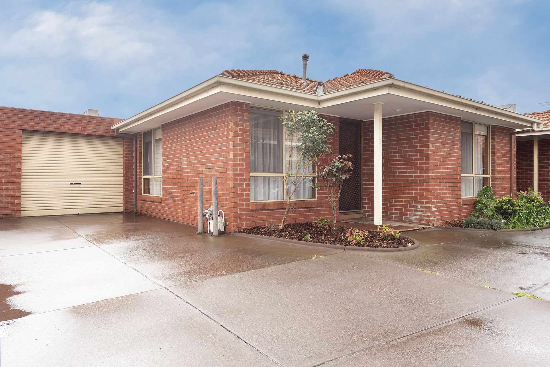 2/81 Truman Street South Kingsville VIC, South Kingsville - Thumbnail 2
