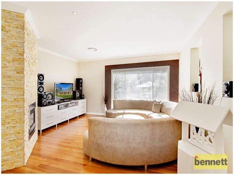 345 Lieutenant Bowen Drive, Bowen Mountain - Thumbnail 4