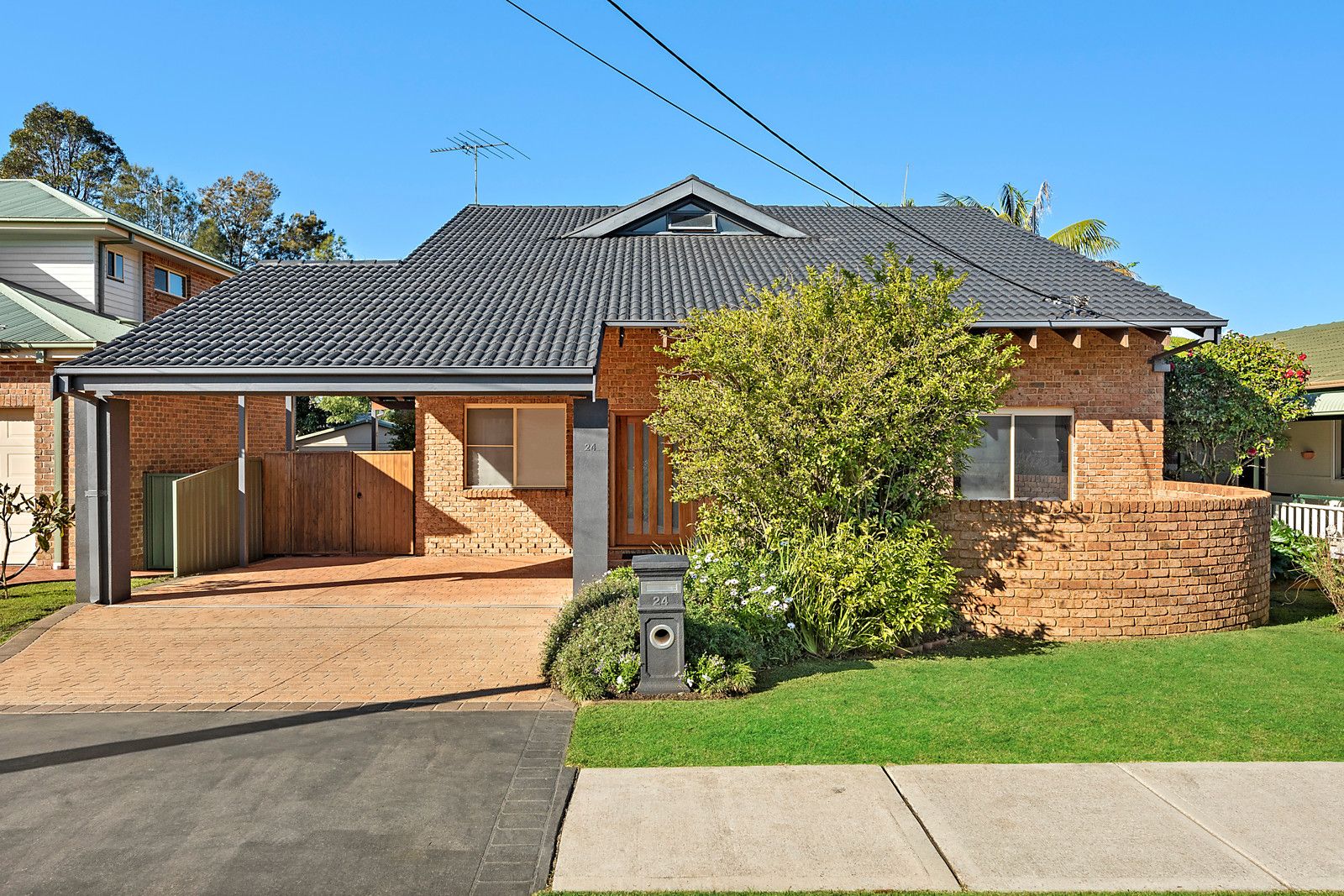 Real Estate For Sale 24 Parklands Avenue Heathcote , NSW