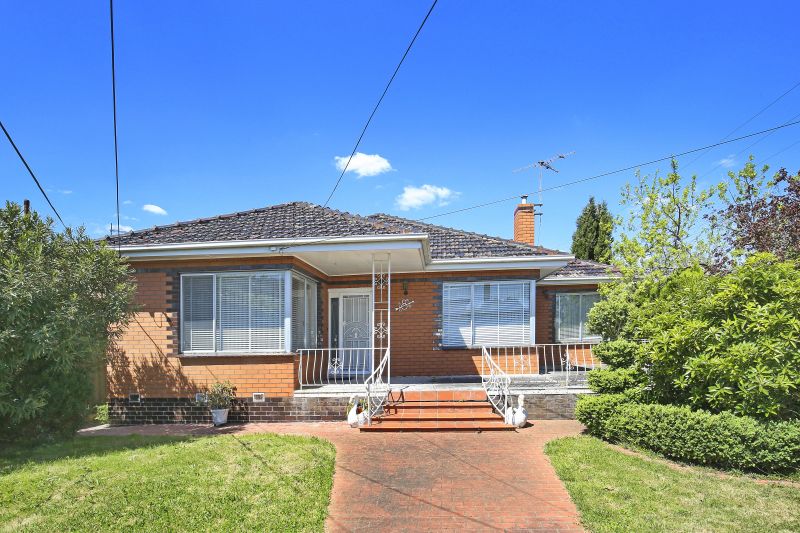 8 Invermay Street, Reservoir