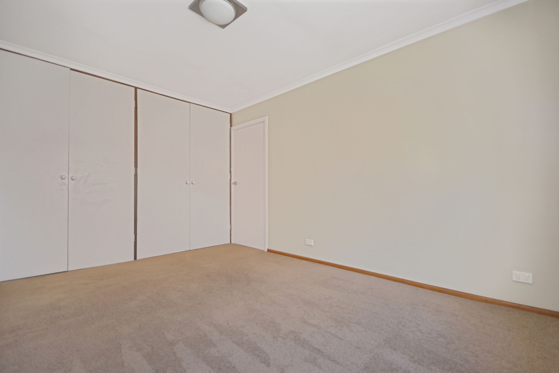 FULLY RENOVATED ONE BEDROOM