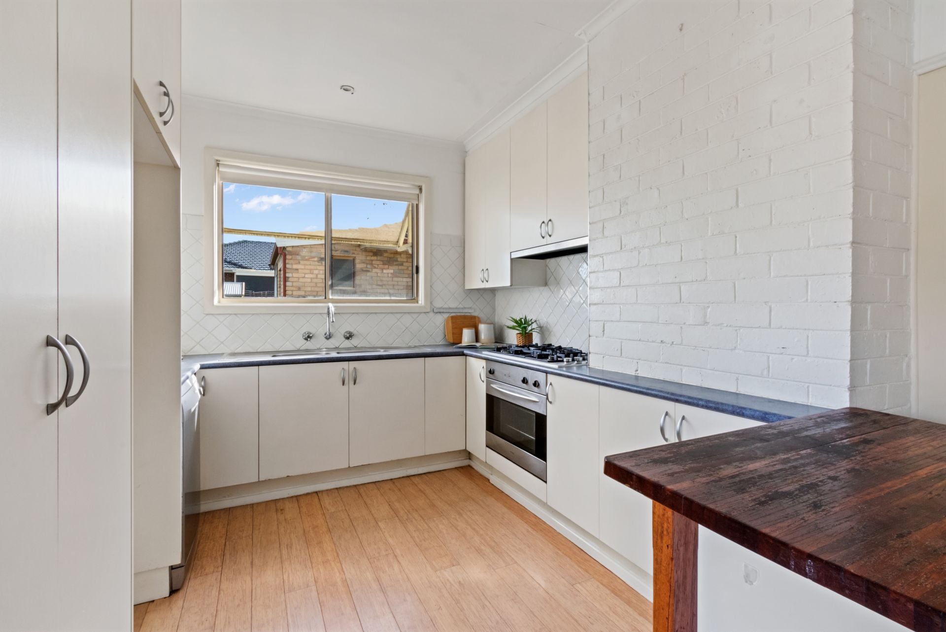 Exceptional Living In A Lifestyle Location