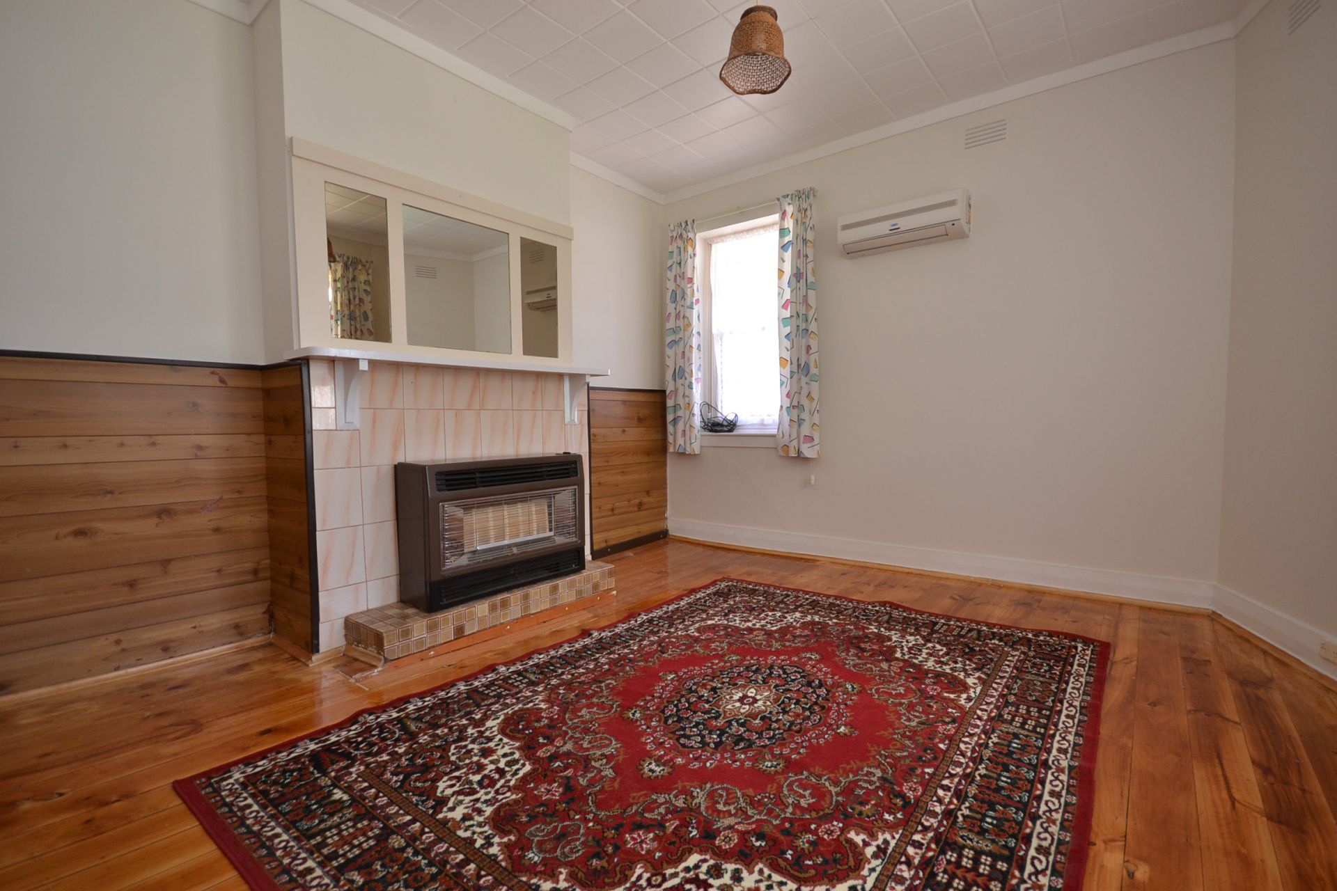 PRIME, CENTRAL, HEART OF PRESTON LOCATION!