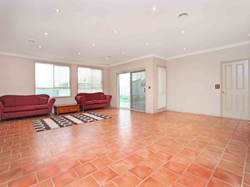 21 Castlemaine Way, Caroline Springs - Thumbnail 5