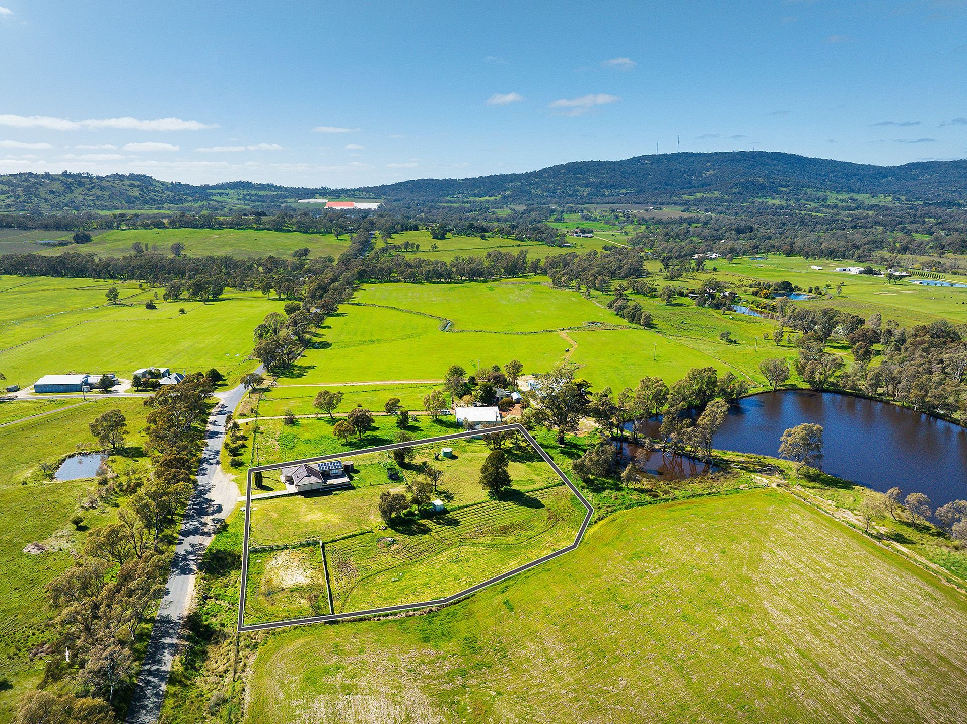 58 McIvor Road, Harcourt Cantwell Property Castlemaine