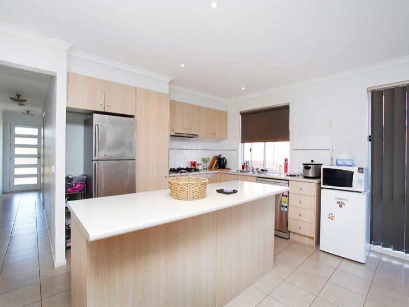 12 Bentley Drive, Deer Park - Thumbnail 3