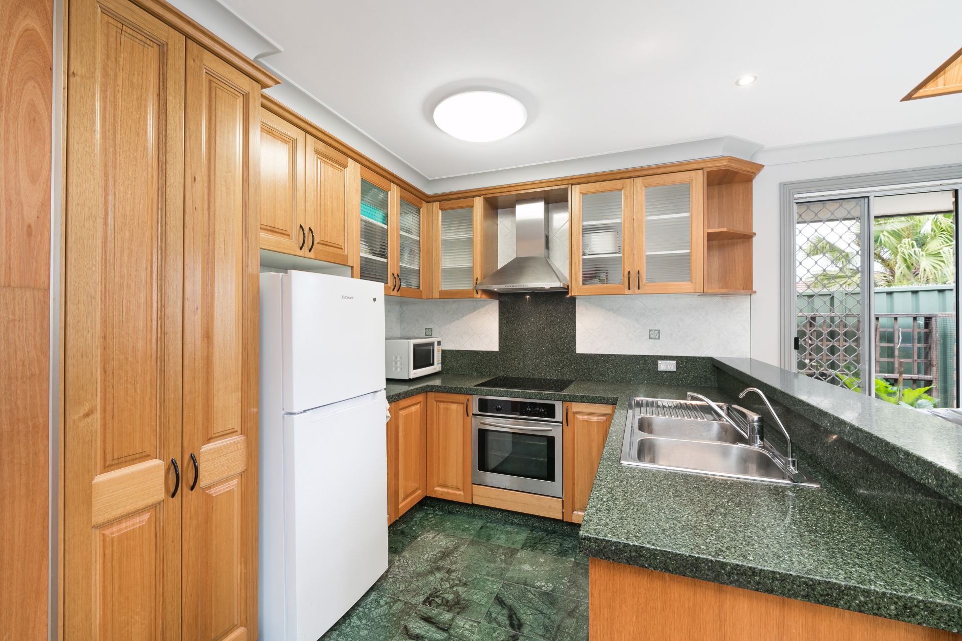2/31A Queanbeyan Avenue, Miranda, Miranda - Thumbnail 3