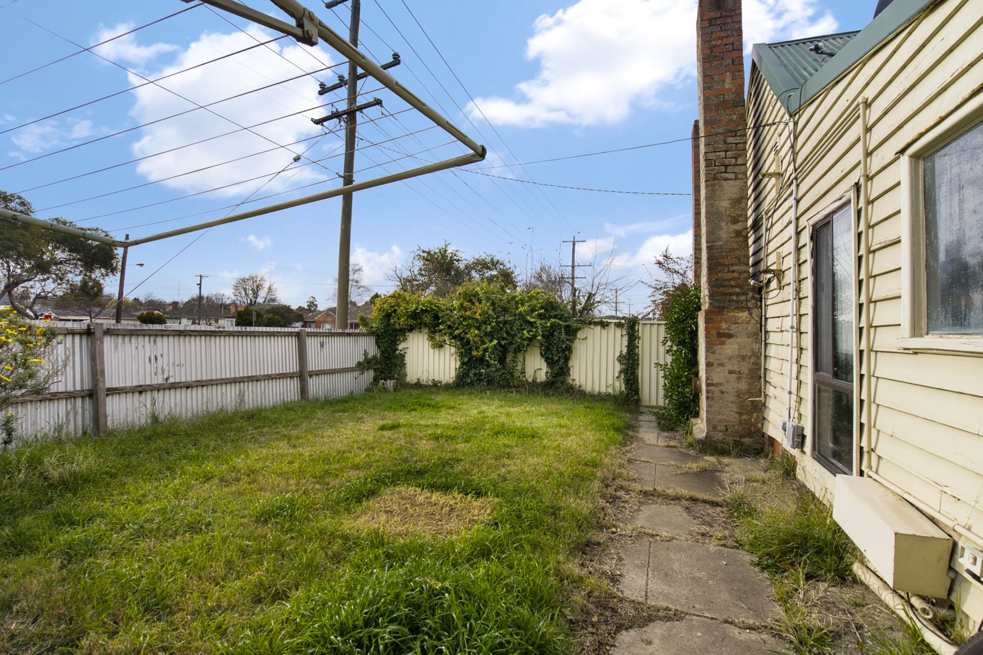 902 Ripon Street South, Redan, Redan, Redan - Thumbnail 2