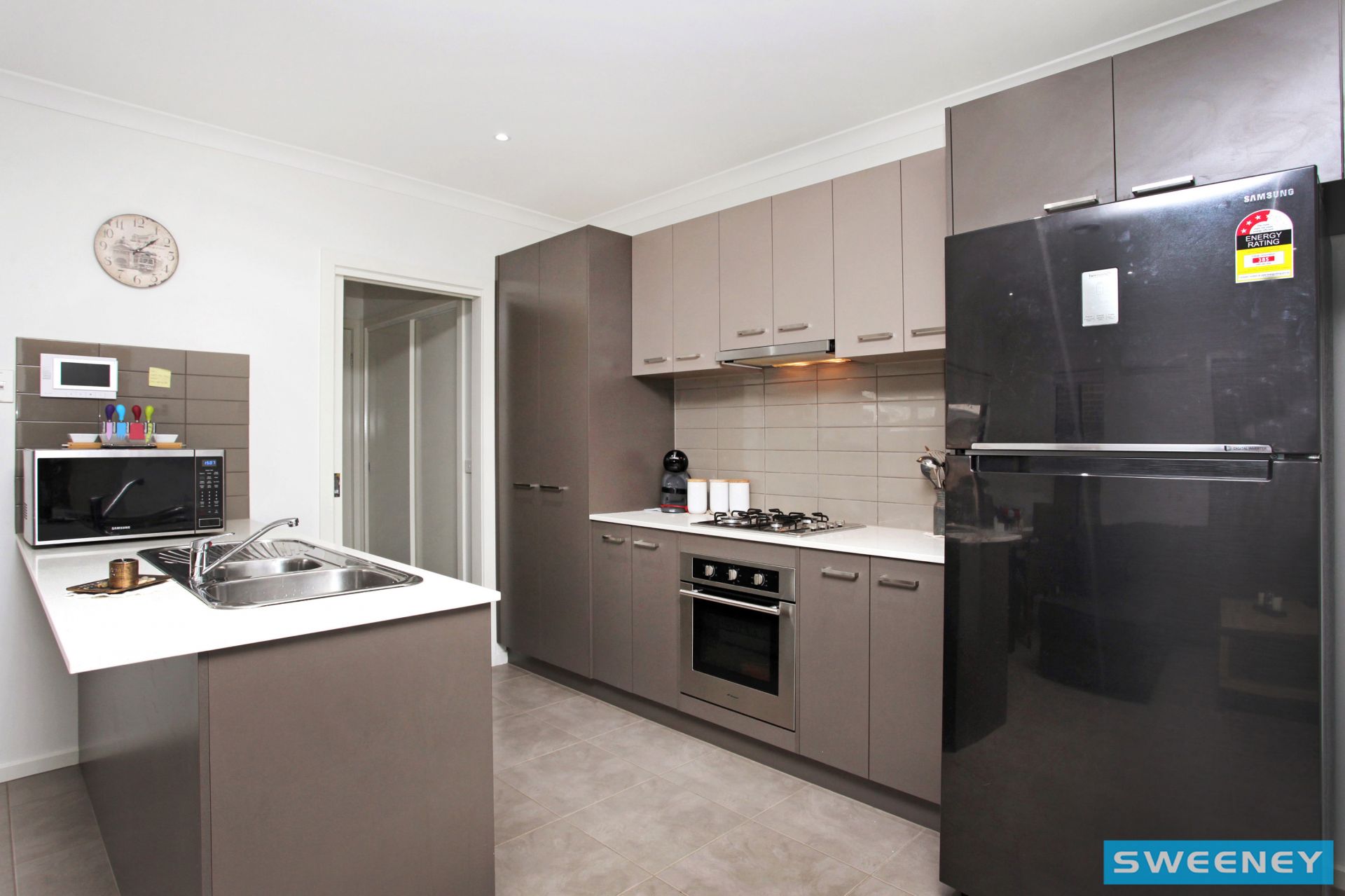 15 Kirkwood Avenue, Plumpton - Thumbnail 3