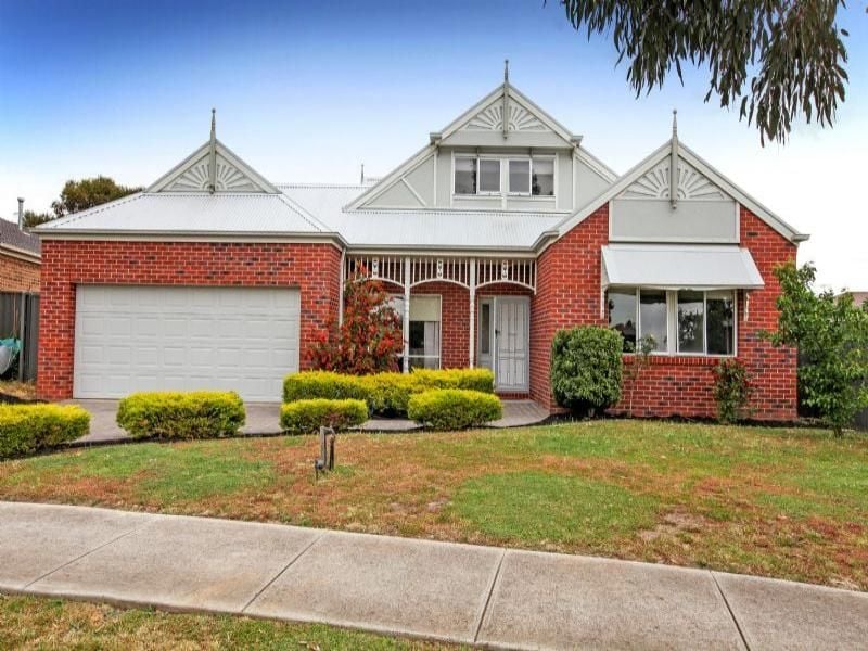 9 Dobell Crescent, Caroline Springs - Thumbnail 2