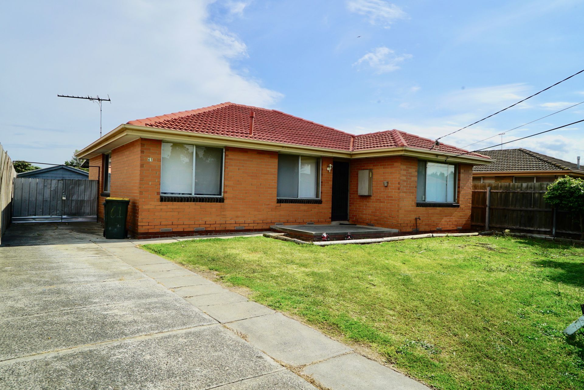 FAMILY HOME IN PERFECT LOCATION