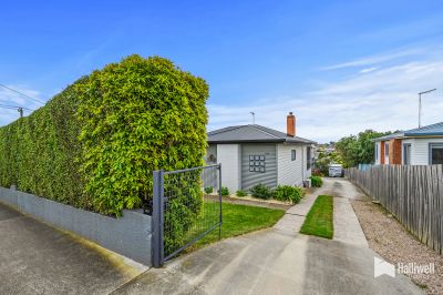 3
 
 
 
  
 
 
 1
 
 
 
  
 
 
 4
 
 
 
 
 
 
 
 186 Steele Street, Devonport TAS 7310, Devonport - Thumbnail 4