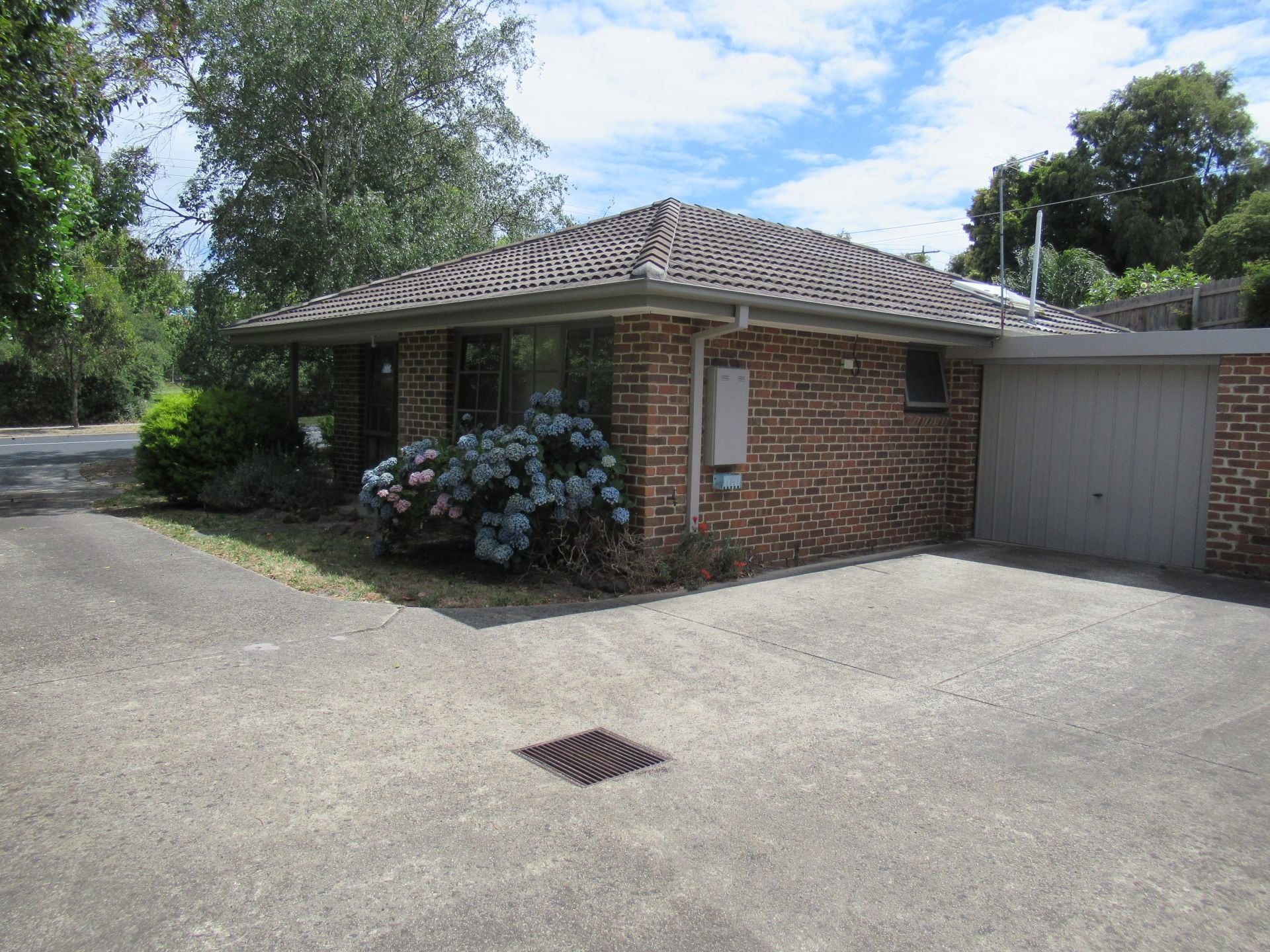 1/77 Heatherhill Road, Frankston VIC
