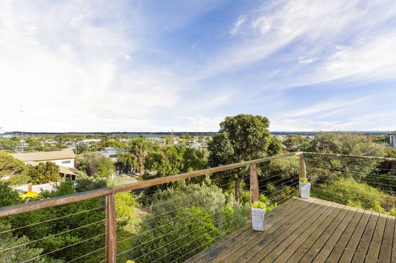 35 The Parade Ocean Grove VIC, Ocean Grove - Thumbnail 5