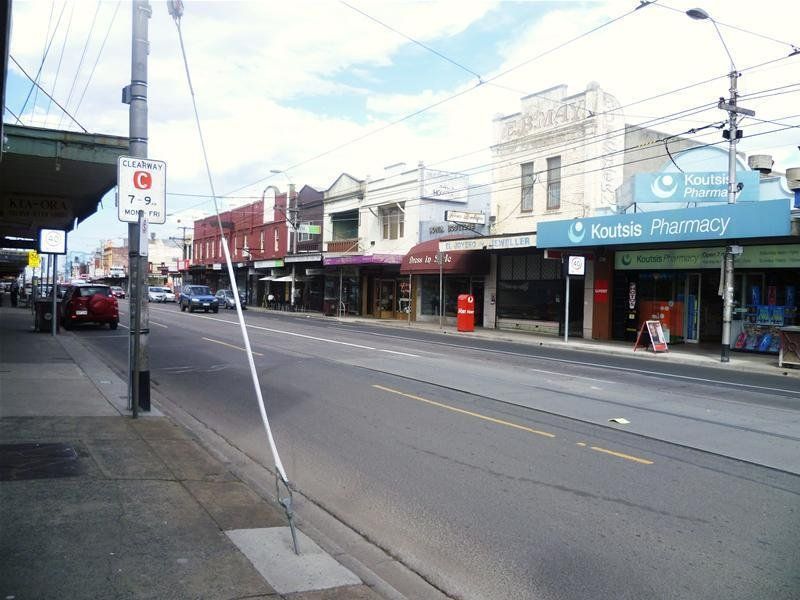 Secure Refurbished 2 Bedroom Apartment!