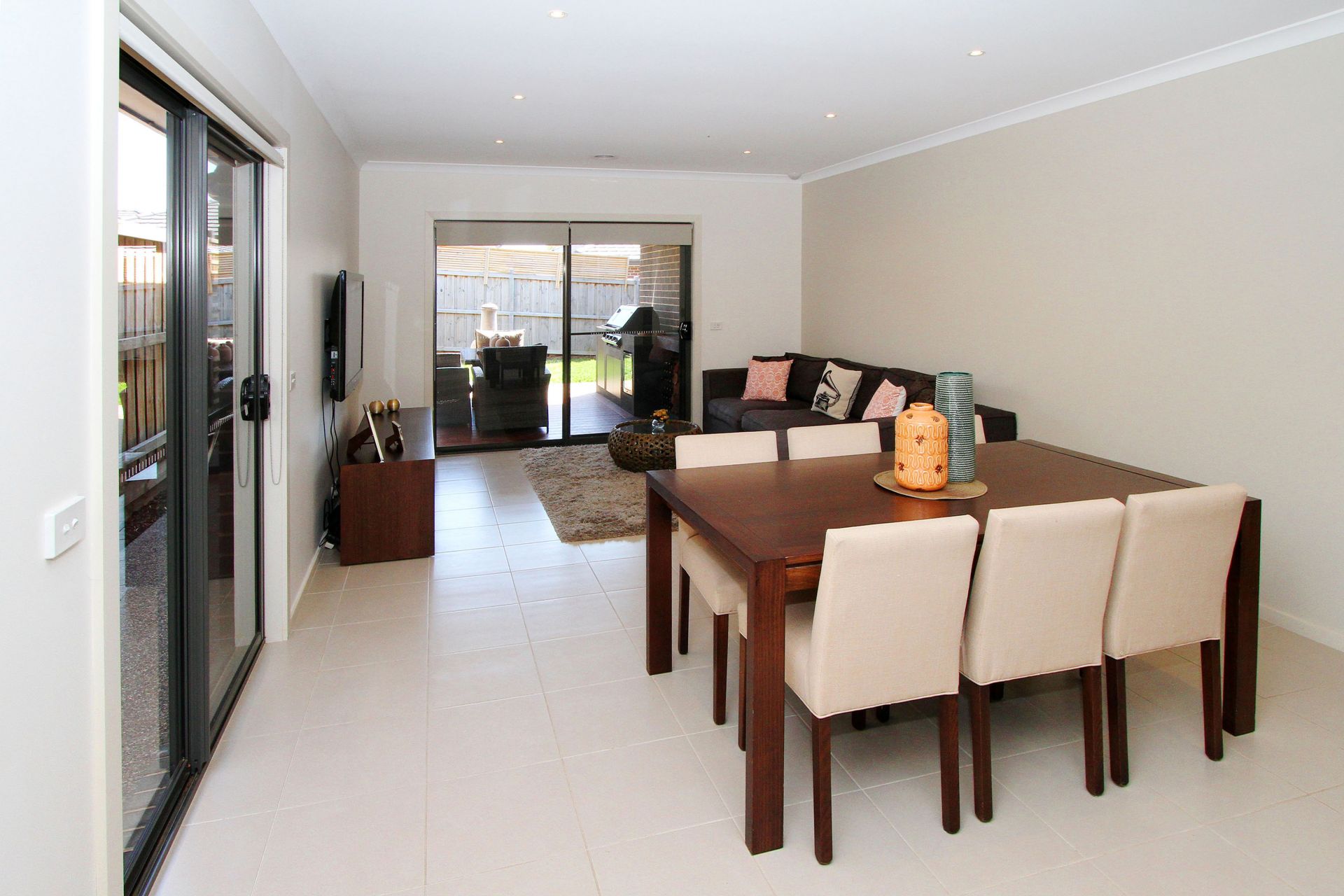 Effortless Modern Living