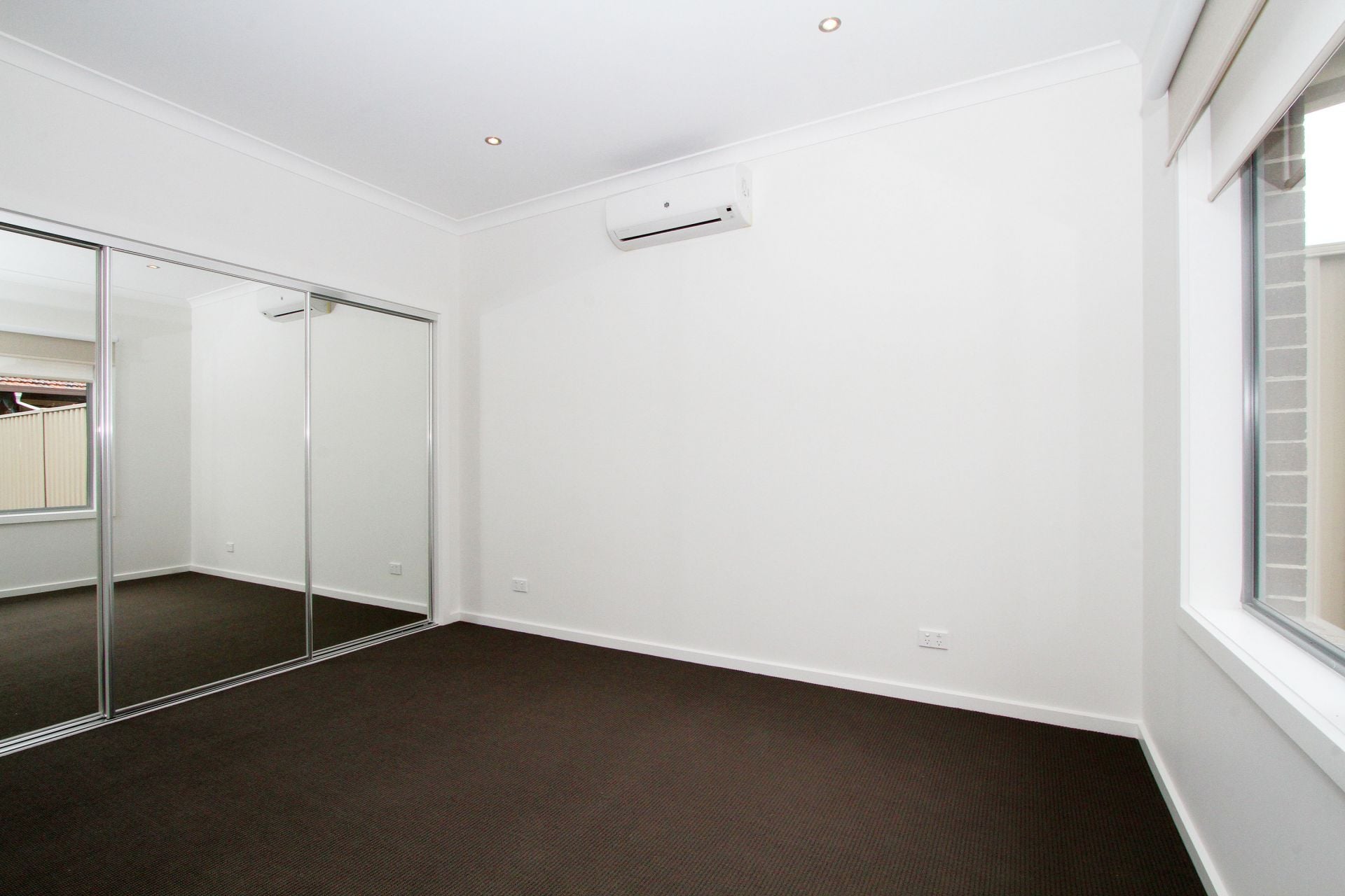 SLEEK, SPACIOUS & BRAND NEW   *Insp Tue 30th Sept @ 5:00pm*