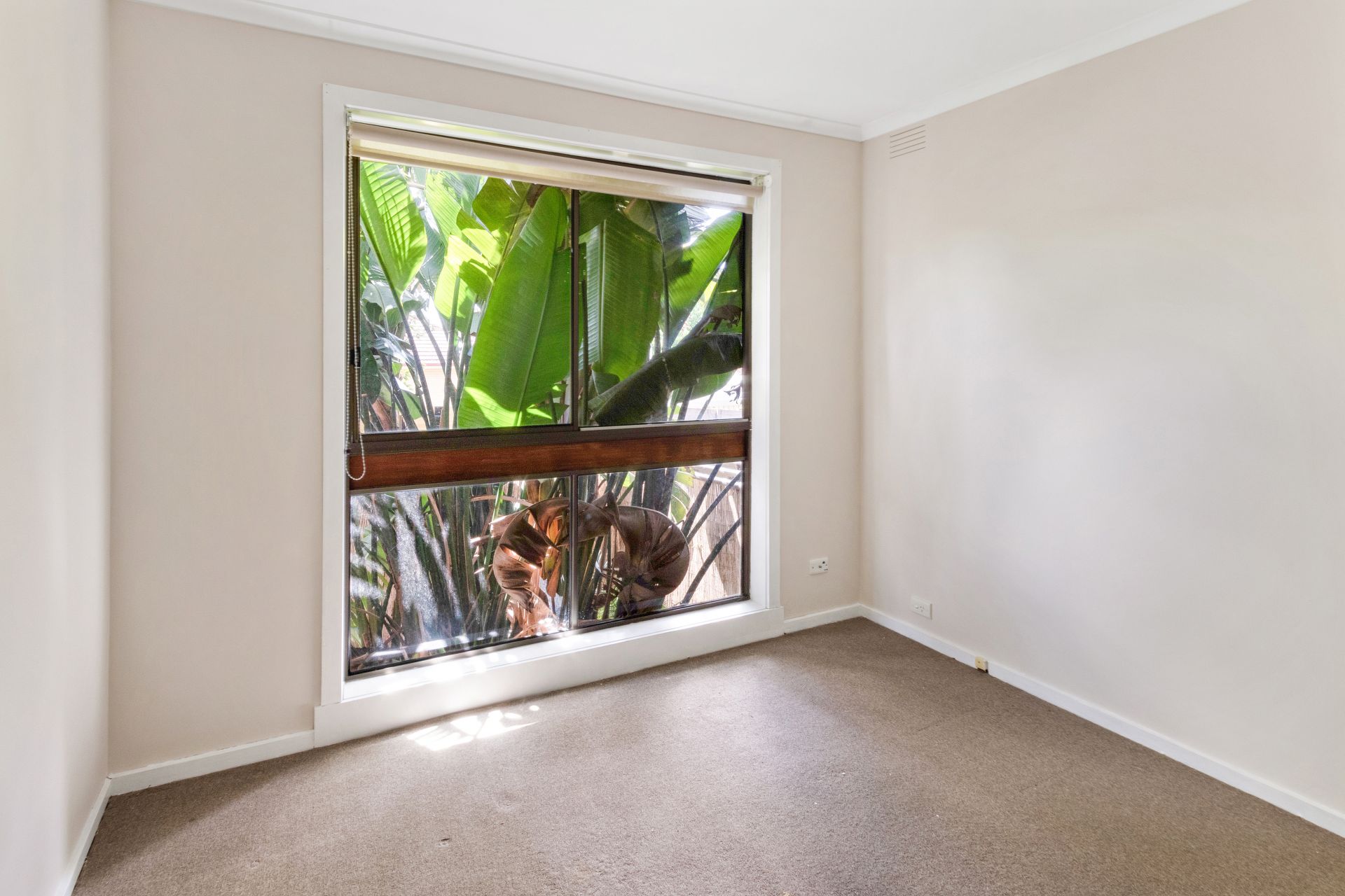 Updated Unit In The Perfect Location