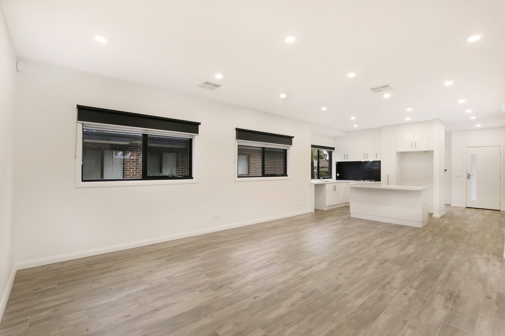 Beautiful Townhouse in a Great Location!