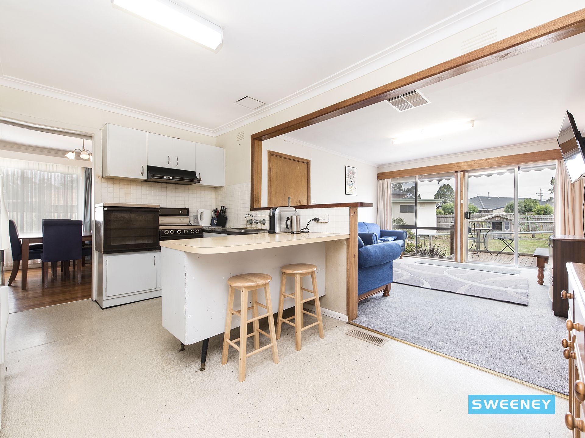 53 Welwyn Parade, Deer Park - Thumbnail 3