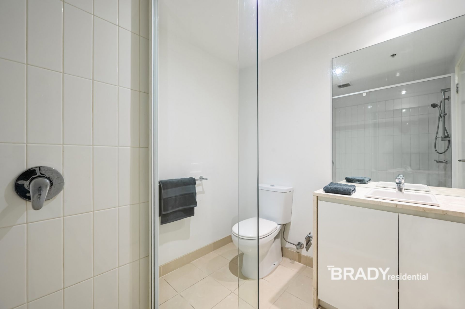 2207/8 Downie Street MELBOURNE VIC, Melbourne - Thumbnail 3