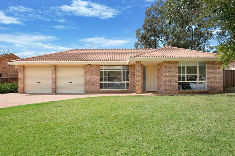 Real Estate For Sale 29 Pademelon Avenue St Helens Park , NSW