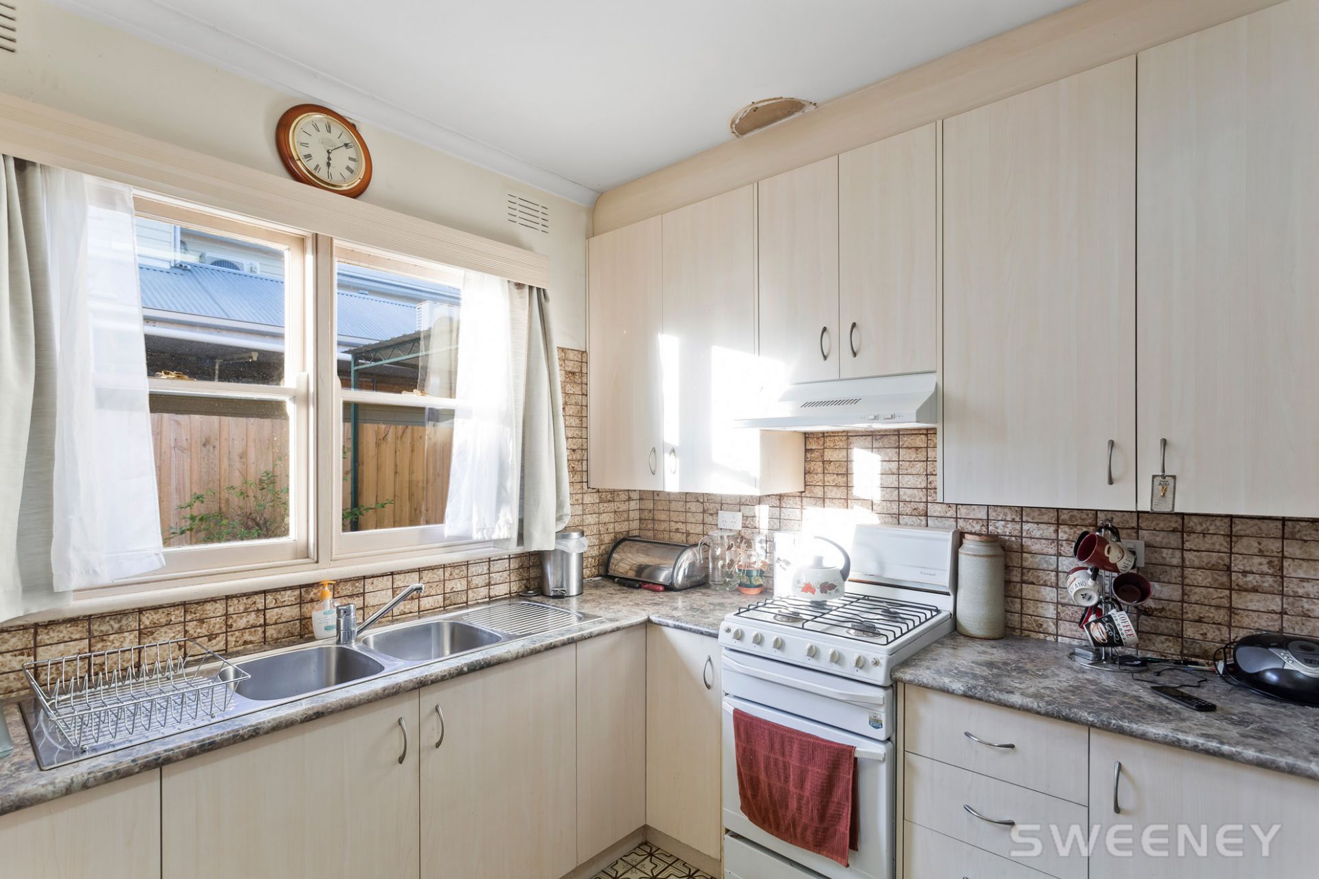 34 Huxtable Avenue, Altona North - Thumbnail 3