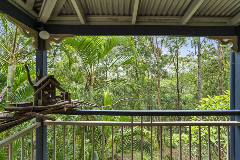 14 Forest Oak Court, Tanawha