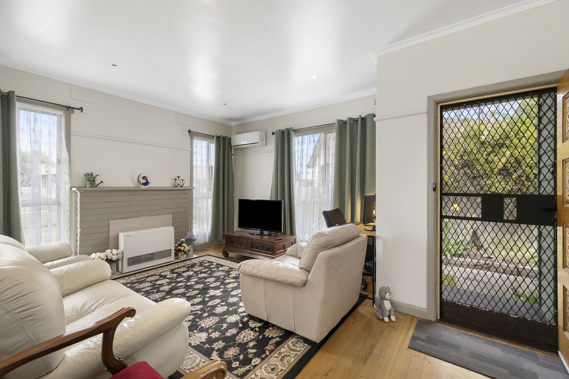69 Marigold Street Wendouree VIC, Wendouree - Thumbnail 4