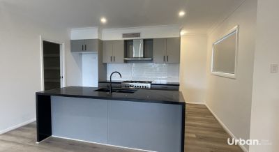 Albion Park 2/11 Skardon Terrace