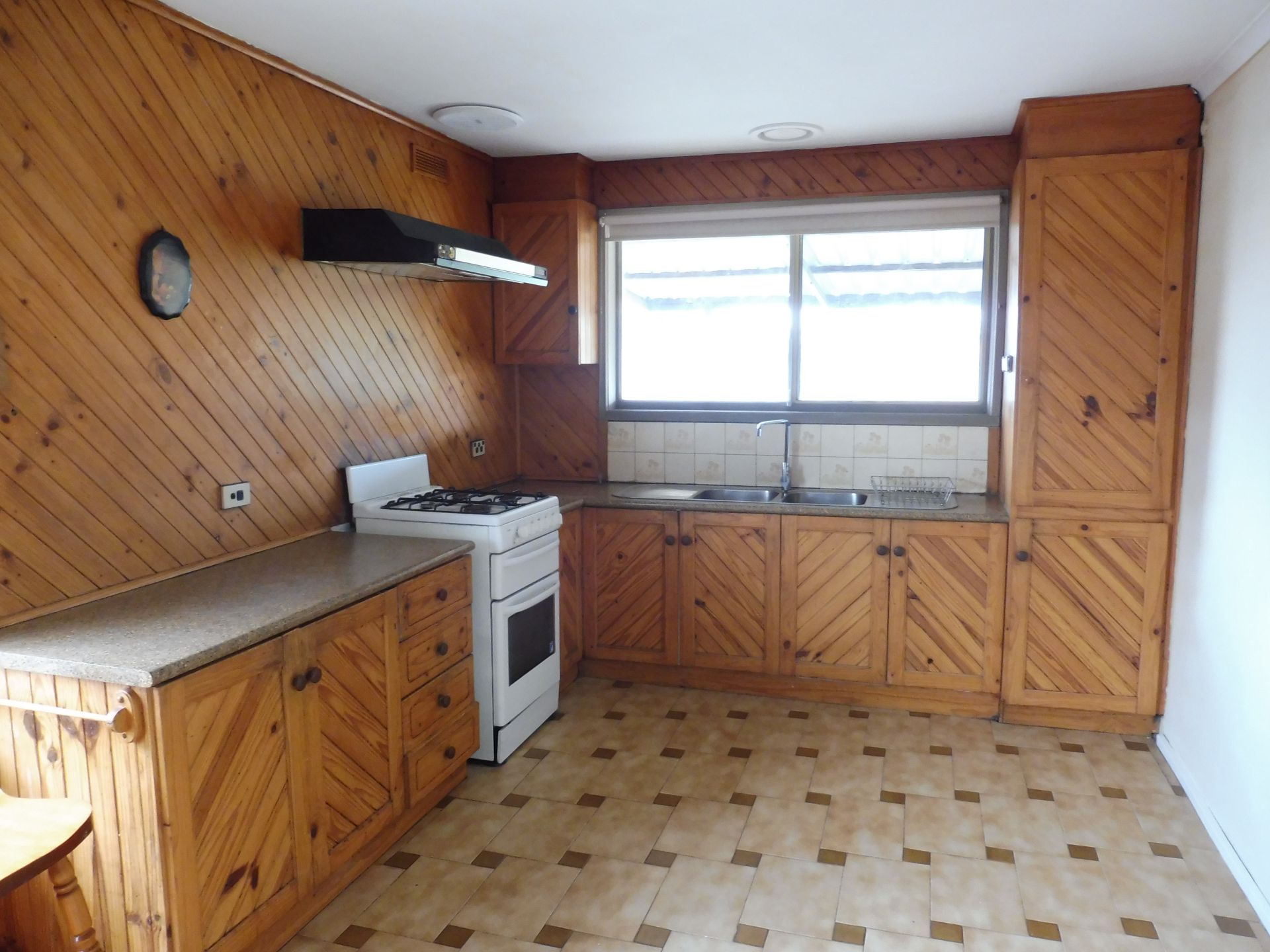FAMILY HOME IN PERFECT LOCATION
