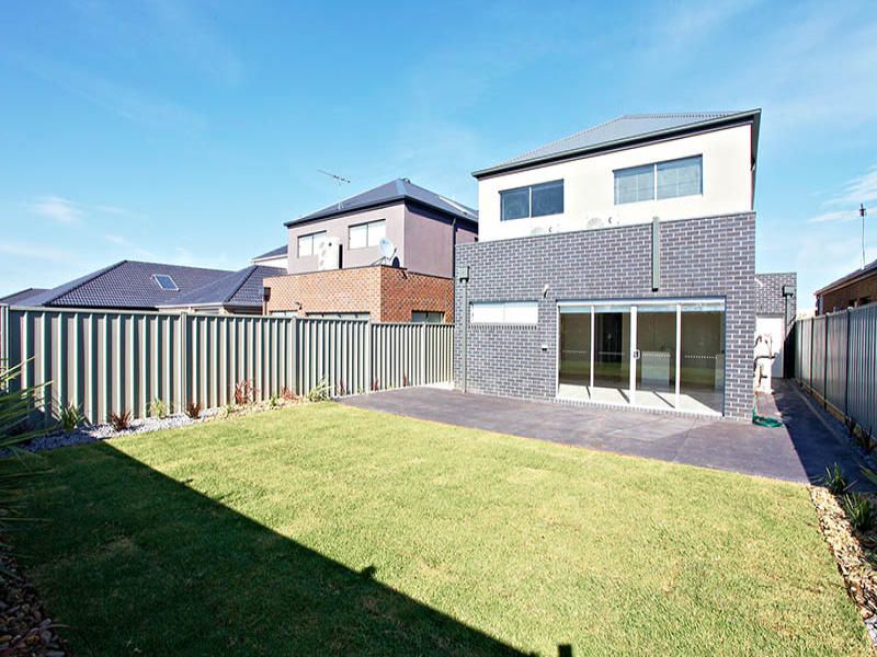 44 Arroyo Place, Caroline Springs - Thumbnail 8