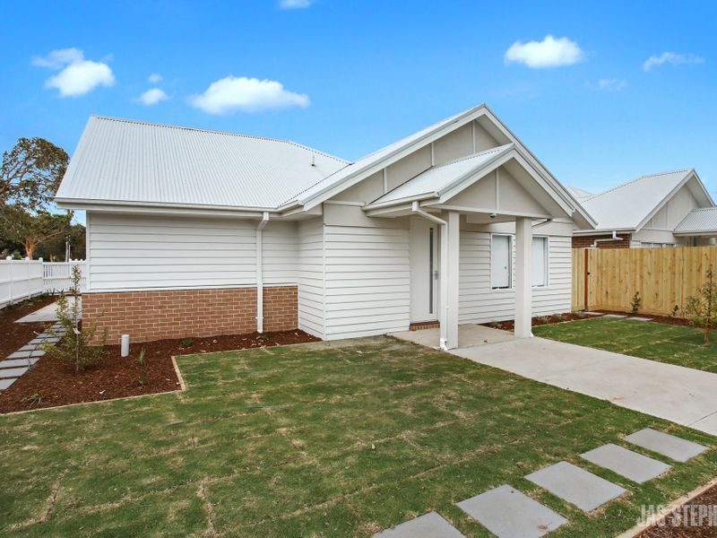 11B Watt Street Sunshine VIC, Sunshine - Thumbnail 2