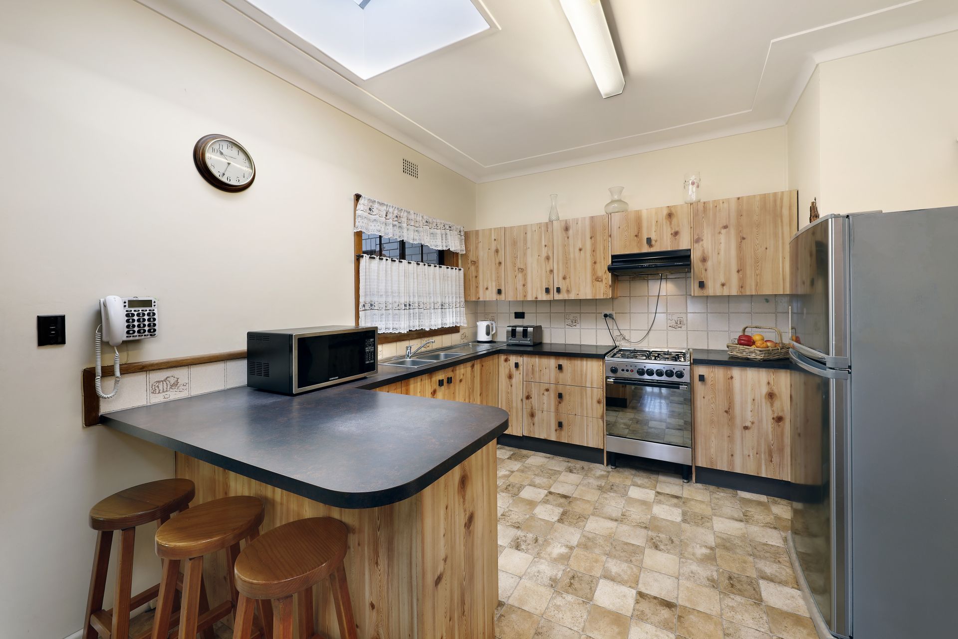 204 Parraweena Road, Miranda, Miranda - Thumbnail 4