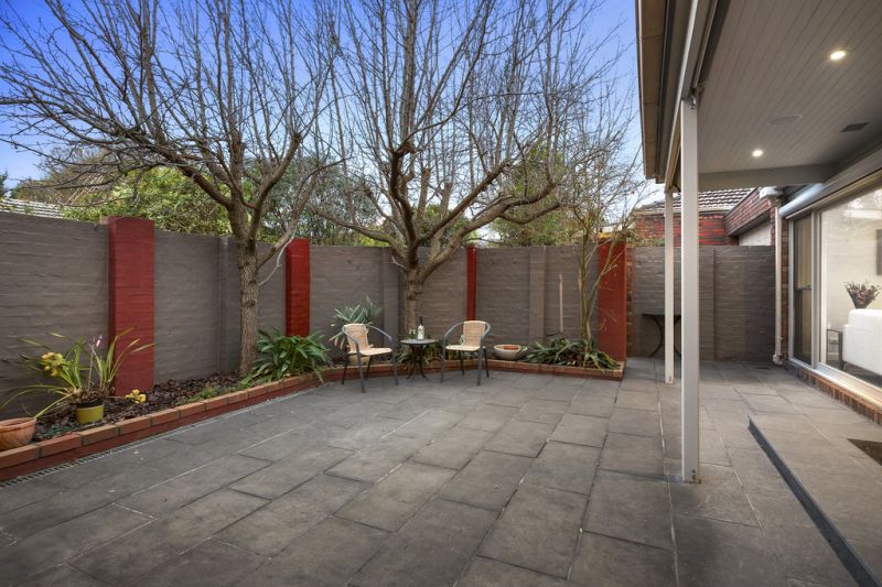 1 and 2/31 Carramar Avenue, Camberwell - Thumbnail 8
