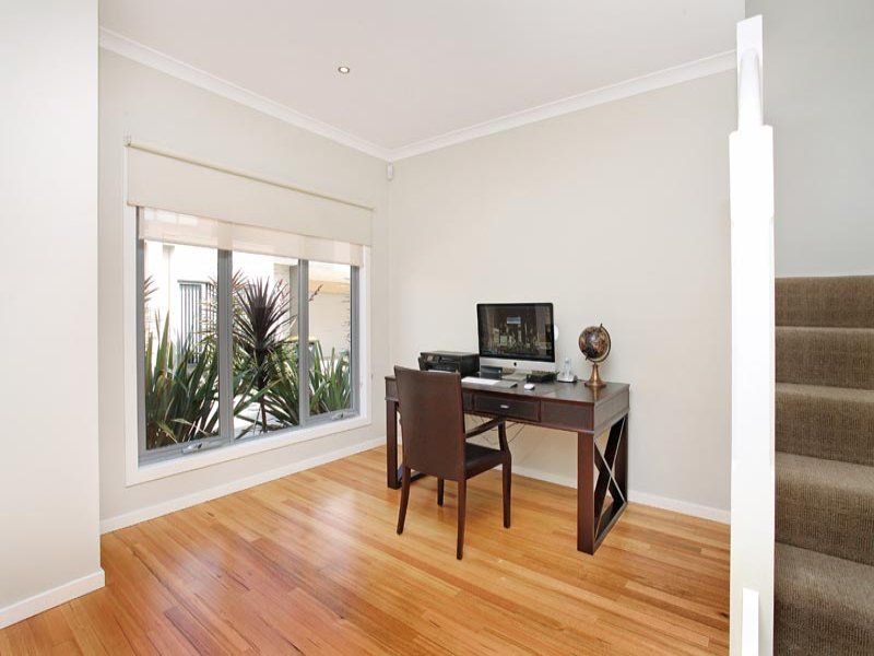 3/10-12 Kooyong Way, Caroline Springs - Thumbnail 8