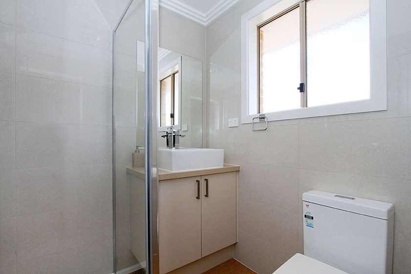 LOW MAINTENANCE FAMILY HOME