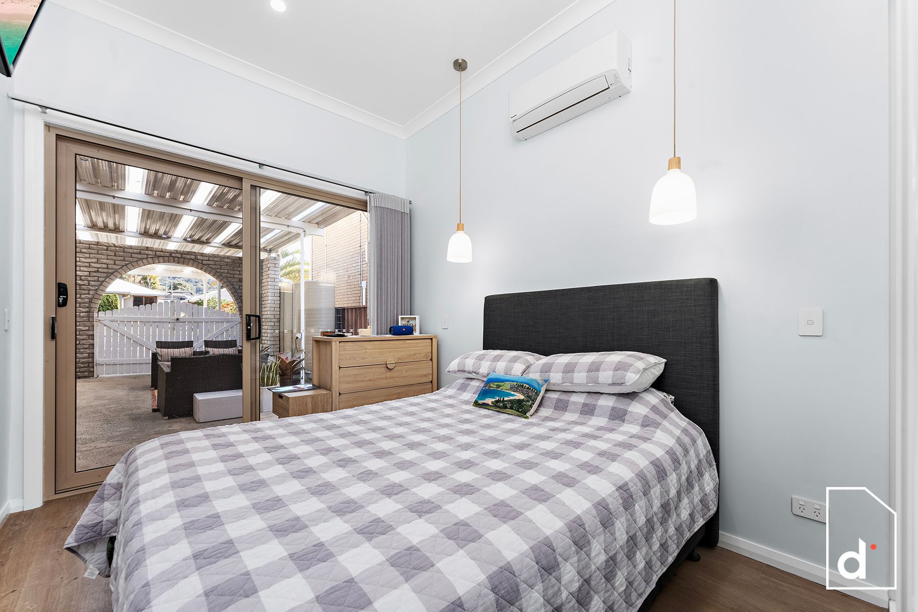 11 Narelle Crescent, Woonona NSW