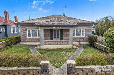 3
 
 
 
  
 
 
 1
 
 
 
  
 
 
 2
 
 
 
 
 
 
 
 91 Gunn Street, Devonport TAS 7310, Devonport - Thumbnail 4